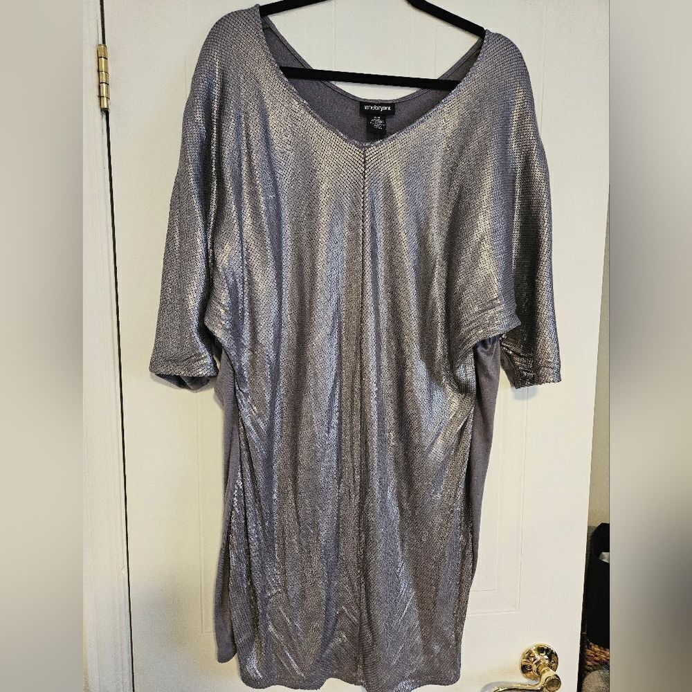 Silver metallic and grey dress fits womens XL stretchy midi NWT